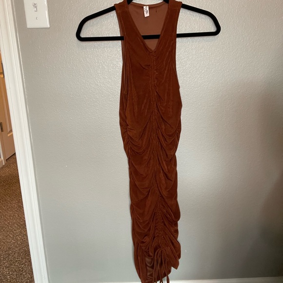 Orange Rust Ruched Dress - Picture 3 of 8